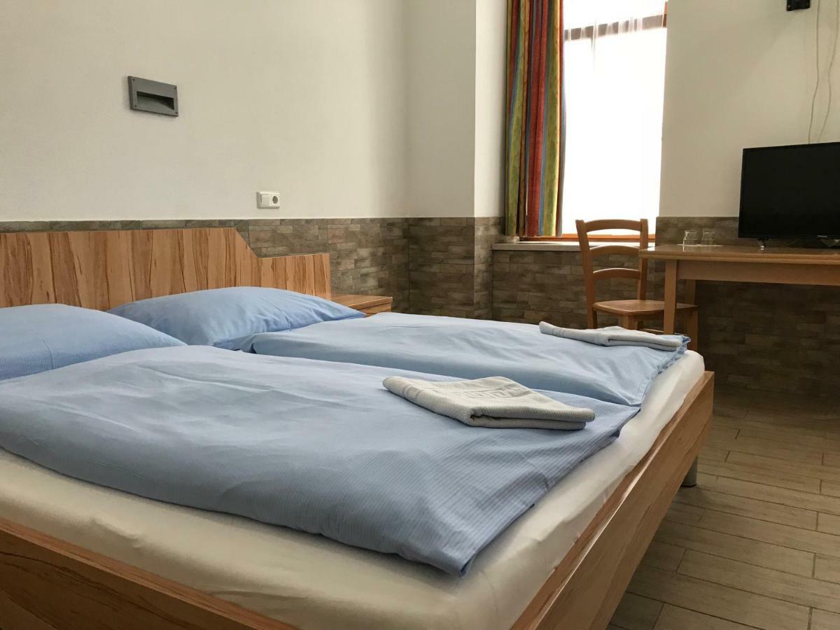 וינה Hotel Pribitzer מראה חיצוני תמונה